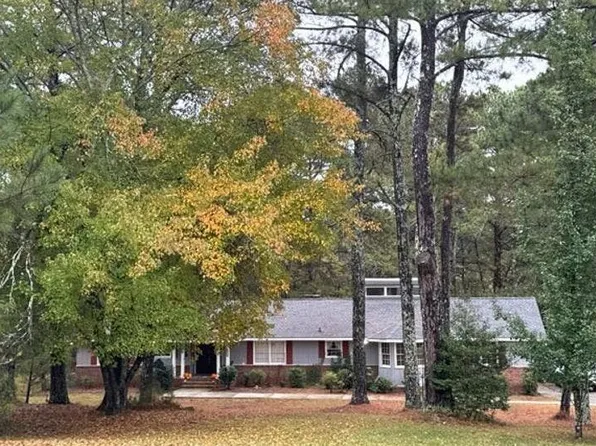 2865 White Ct NE, Conyers, GA 30012