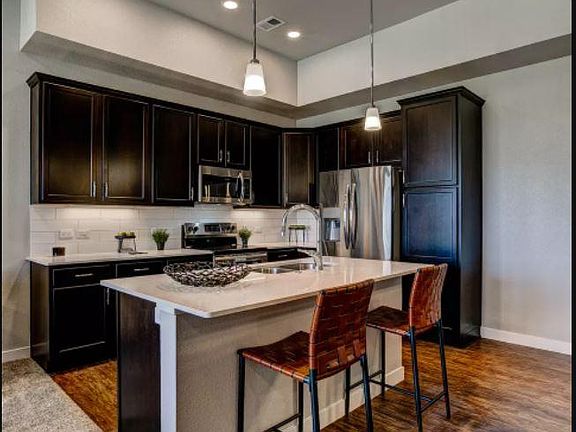 5th image of 4153 N Park Dr #203