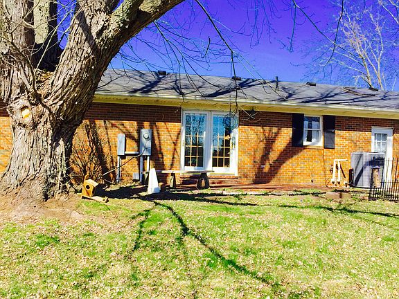4th image of 4025 Hillside Dr