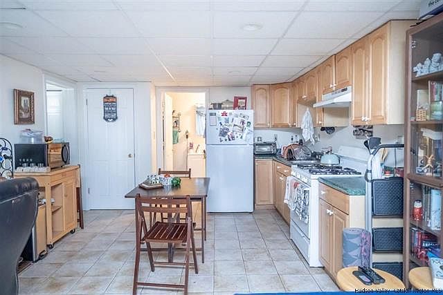 2nd image of 15 Riozzi Ct #B