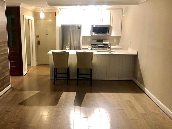4th image of 11801 Rockville Pike APT 409