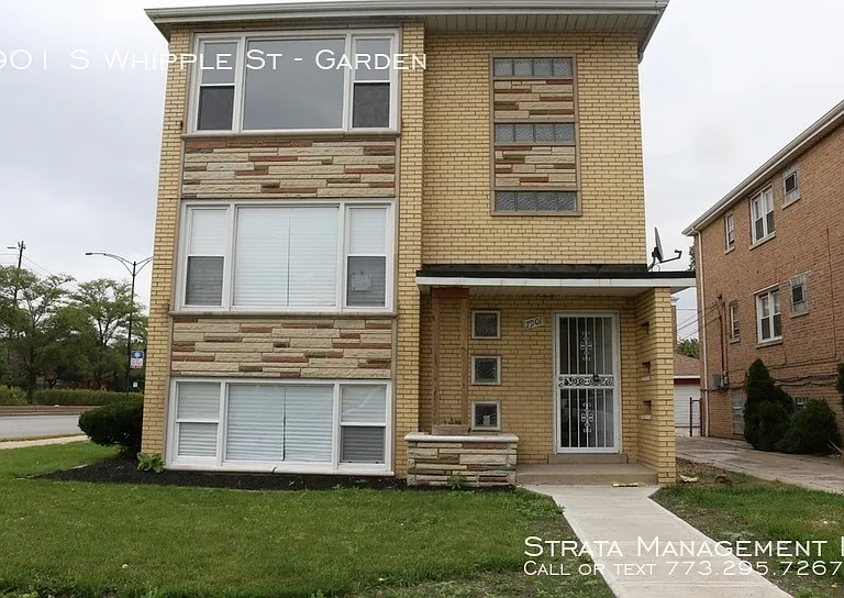 7906 S Whipple St #1 — Photo 12