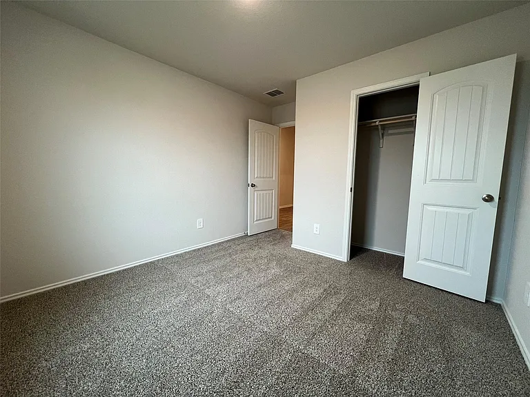 305 Wirecrested Dr — Photo 17