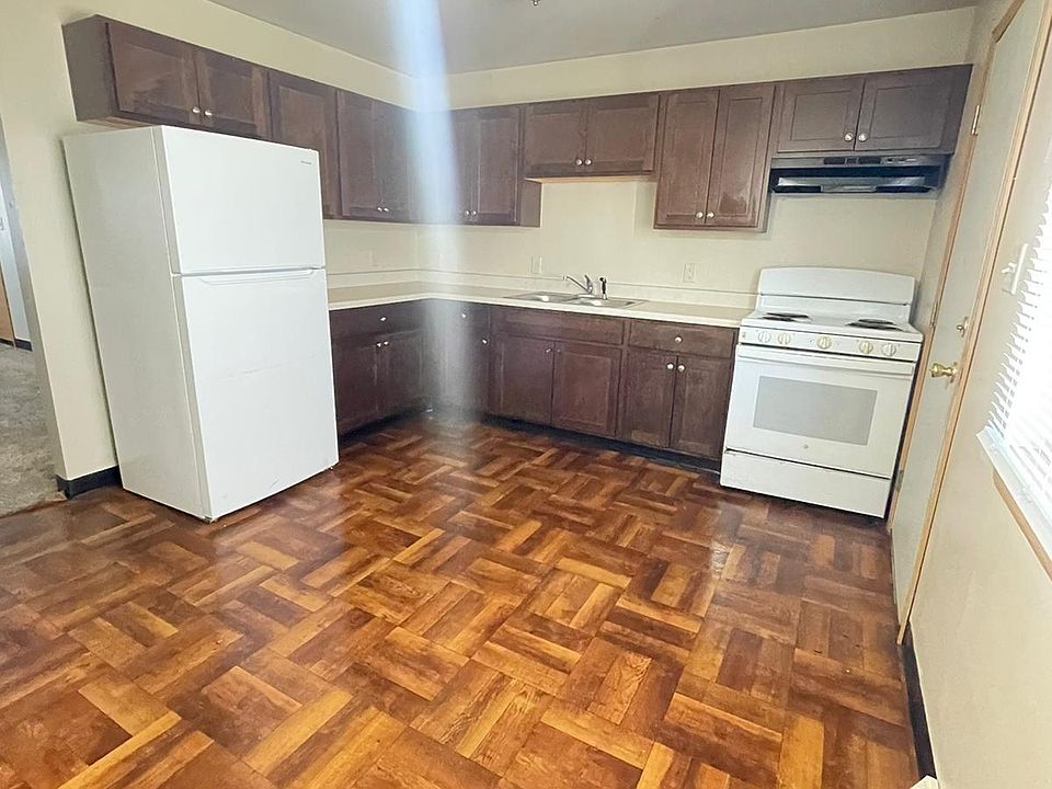 1st image of 9000 W Carmen Ave #2