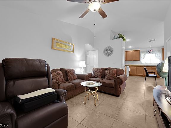 5th image of 10408 Madagascar Palm St