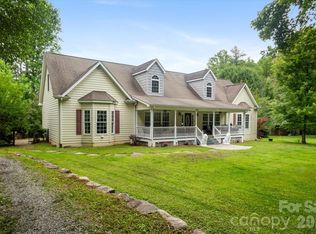 115 Barton Rd, Brevard, NC 28712