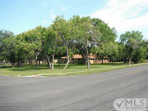 1st image of 6607 Country View Ln