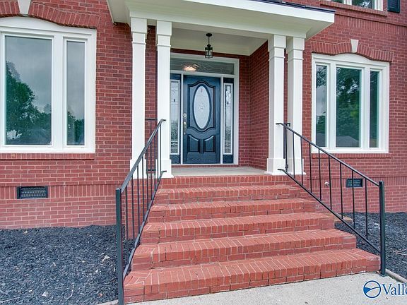 2nd image of 100 Portico Dr