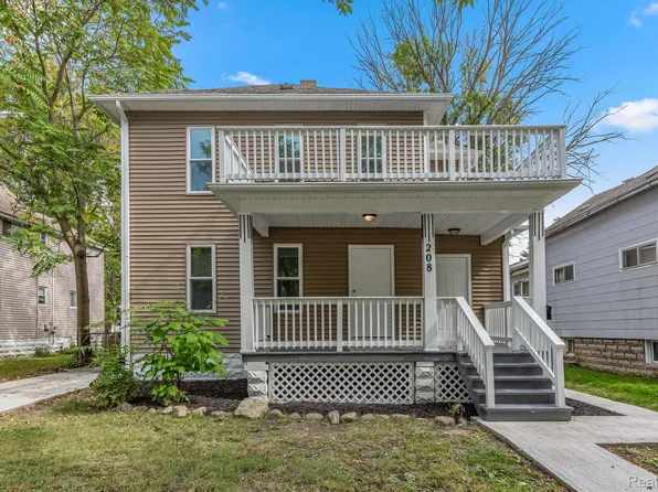 208 N Sheridan St, Bay City, MI 48708