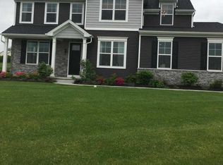 2 Avalon Cir, Barto, PA 19504