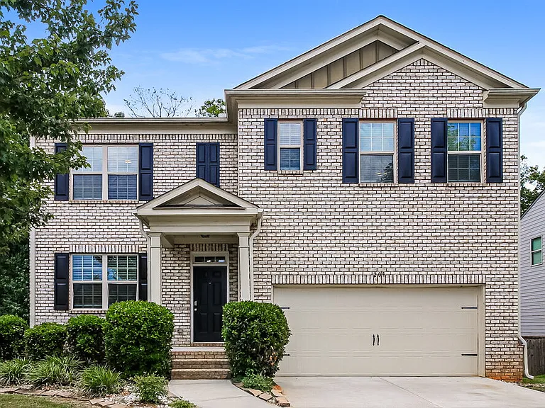 207 Shaker Hollow Dr — Photo 1