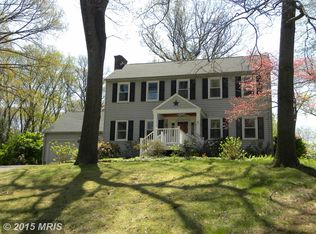 207 Grosvenor Ln, Severna Park, MD 21146