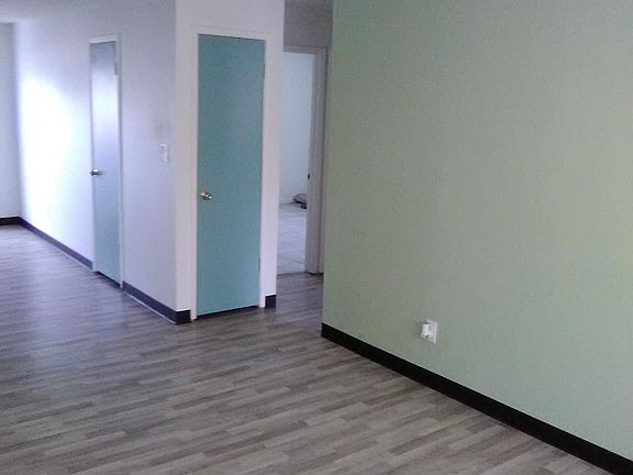 5th image of 974 N Lafayette Ave APT 104
