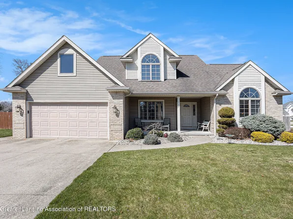 587 E Braeburn Dr, Saginaw, MI 48638