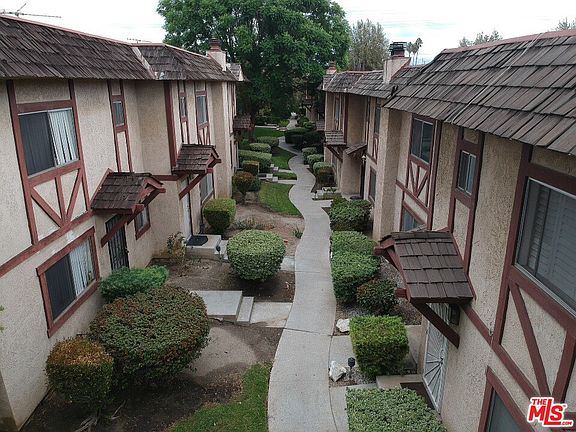 3rd image of 14333 Van Nuys Blvd Unit 23