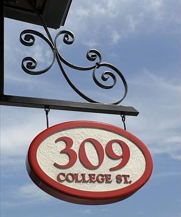 5th image of 309 College Ave