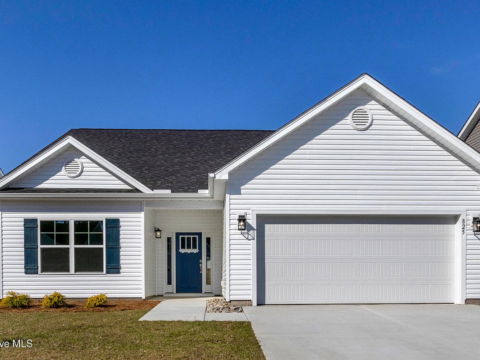 1st image of 825 Red Sky Drive NE