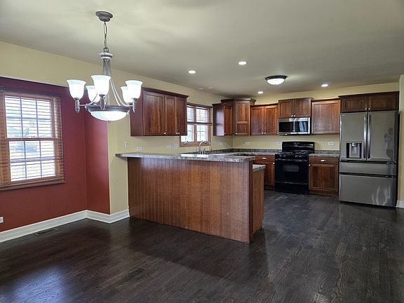 5th image of 1123 Meadow Path