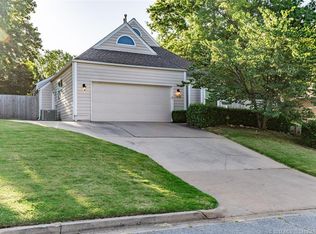 7425 S Maplewood Ave, Tulsa, OK 74136