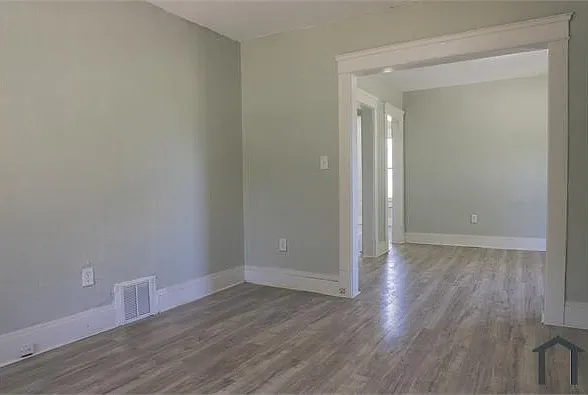 650 E 93rd St #1 — Photo 7