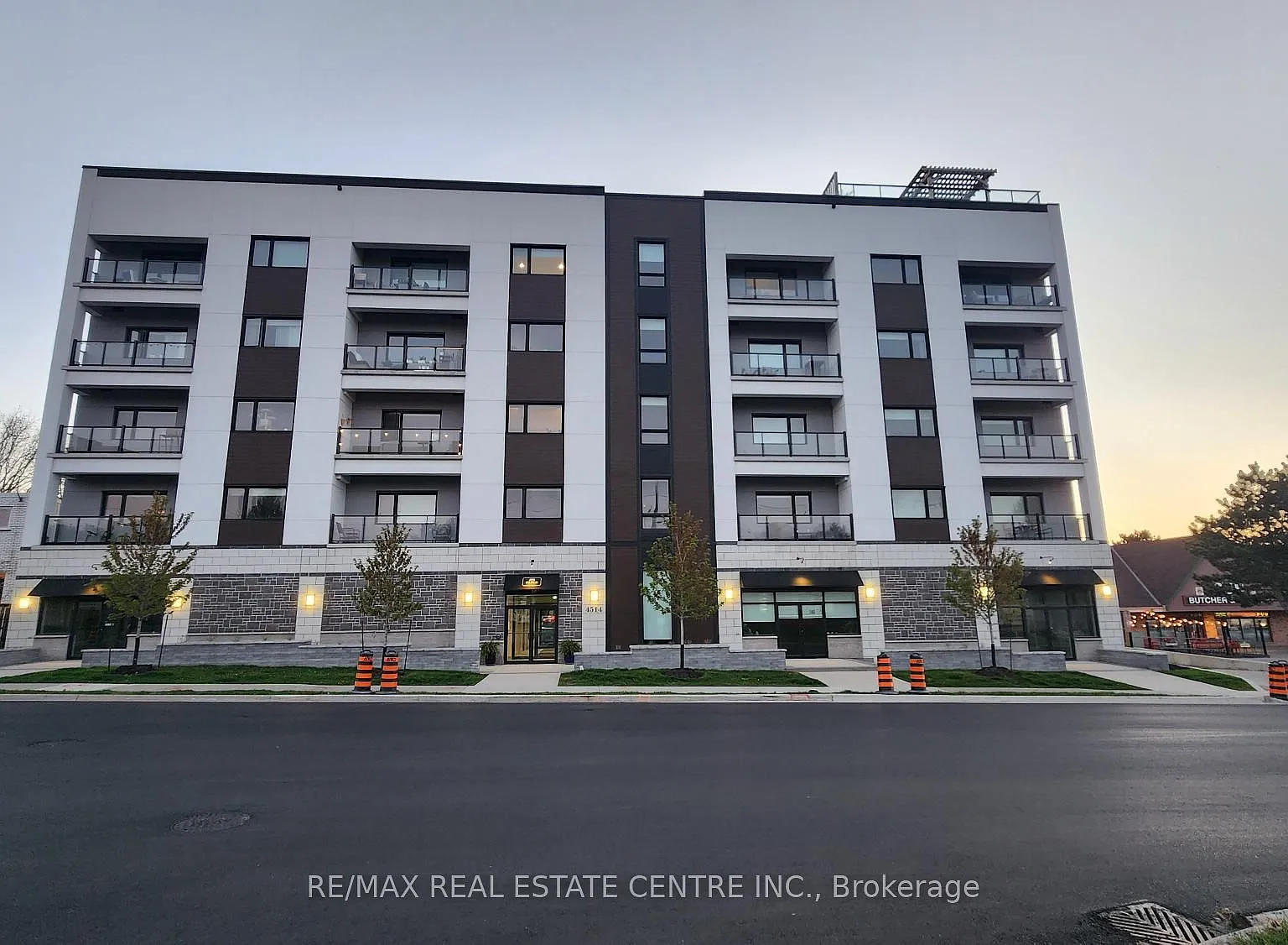 2 bed, $2,550 — Photo 1