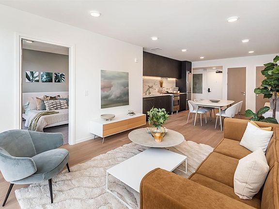 2nd image of 230 7th St #405