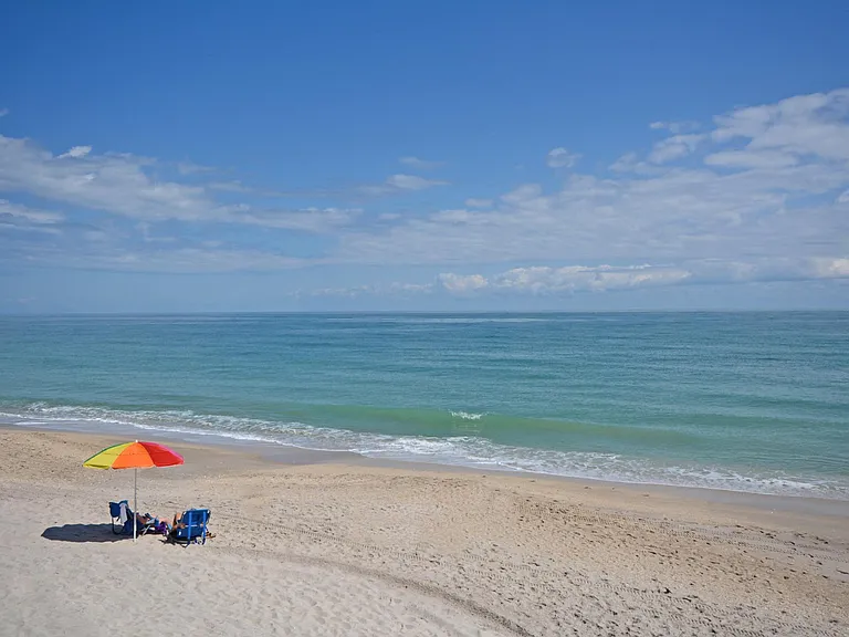 3939 Ocean Dr #302B — Photo 30