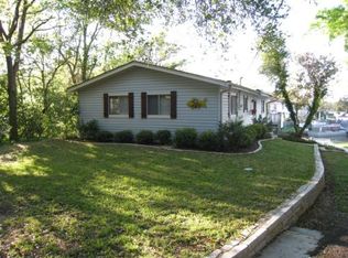 23322 Three Points Dr, Frankston, TX 75763