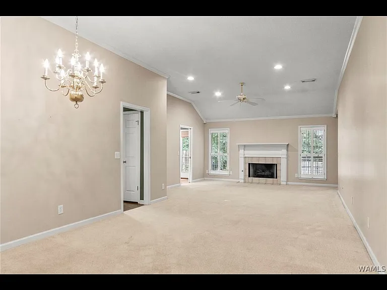 2101 Fox Ridge Rd #1 — Photo 4