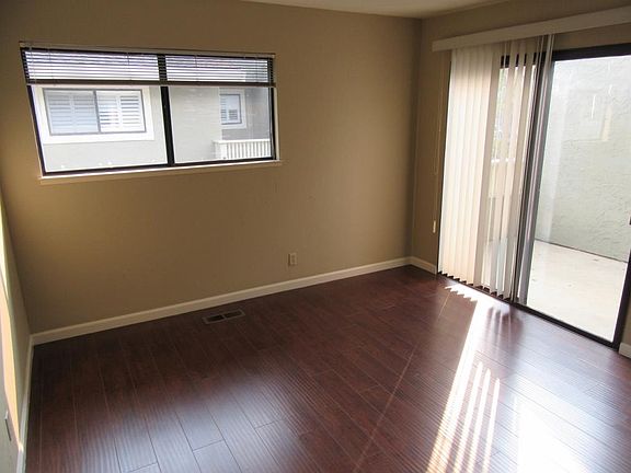 4th image of 1167 Cherryview Ln