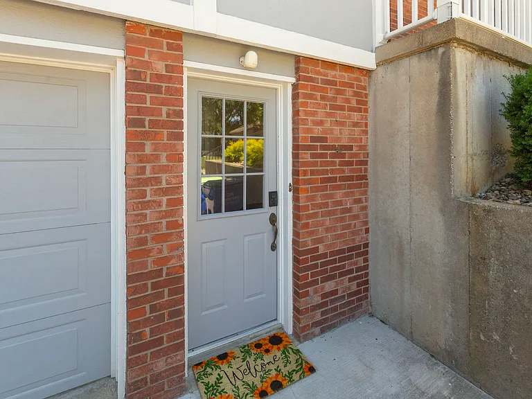 6703 Hauser Dr — Photo 26