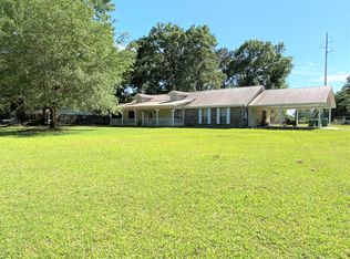 22205 Jones Ln, Moss Point, MS 39562
