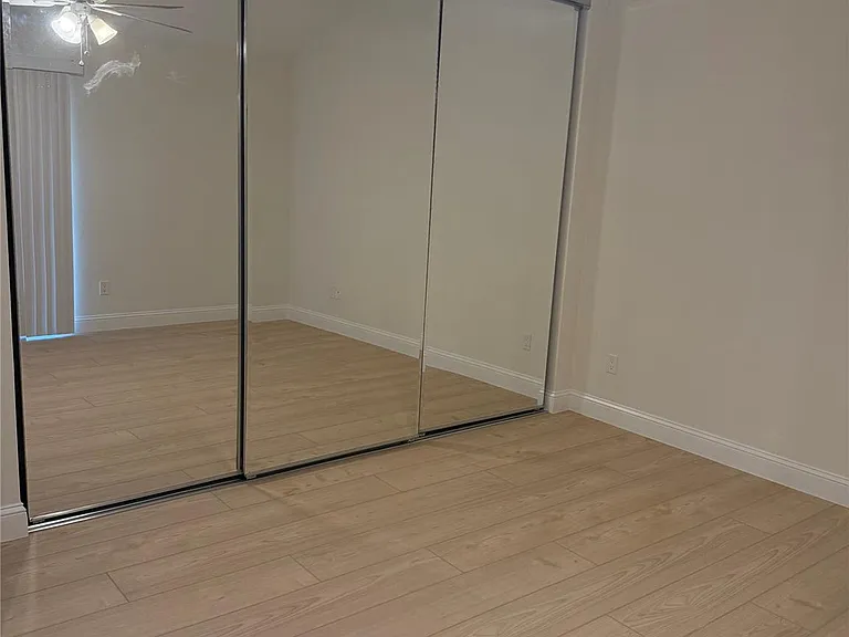 3207 E Heatherock Cir — Photo 13