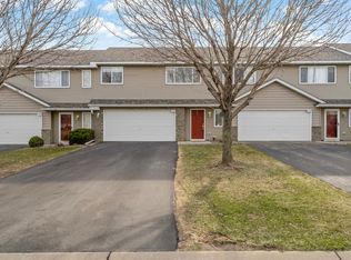 4372 Blakewood Dr, Shakopee, MN 55379
