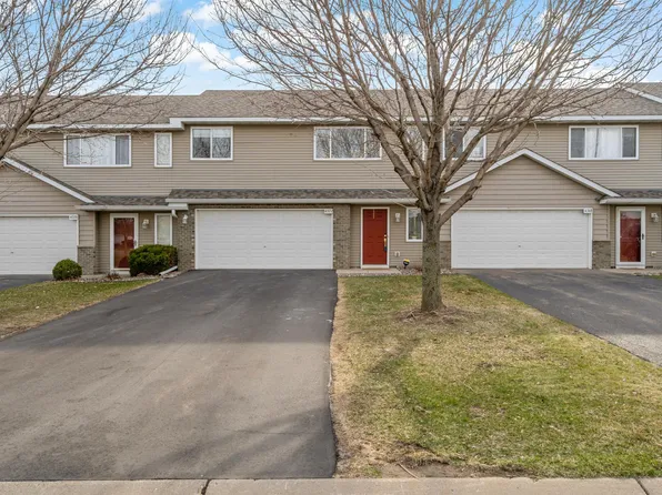 4372 Blakewood Dr, Shakopee, MN 55379