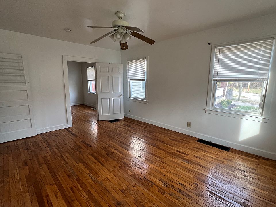1st image of 2628 Duck Creek Rd APT 1