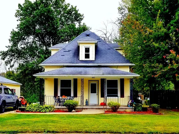 18411 206th St W, Buffalo Prairie, IL 61237