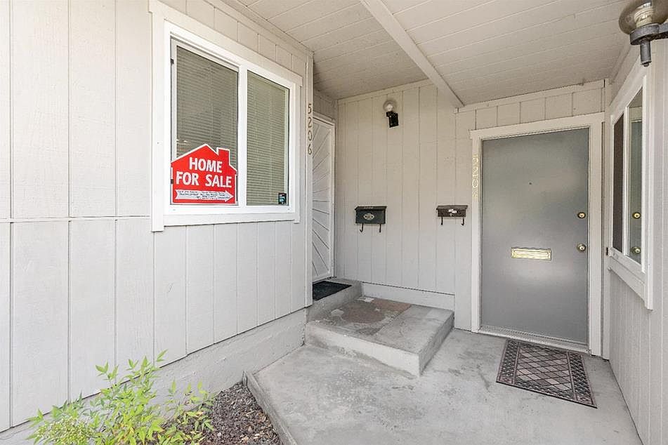 1st image of 5206 Lake Knoll Ln