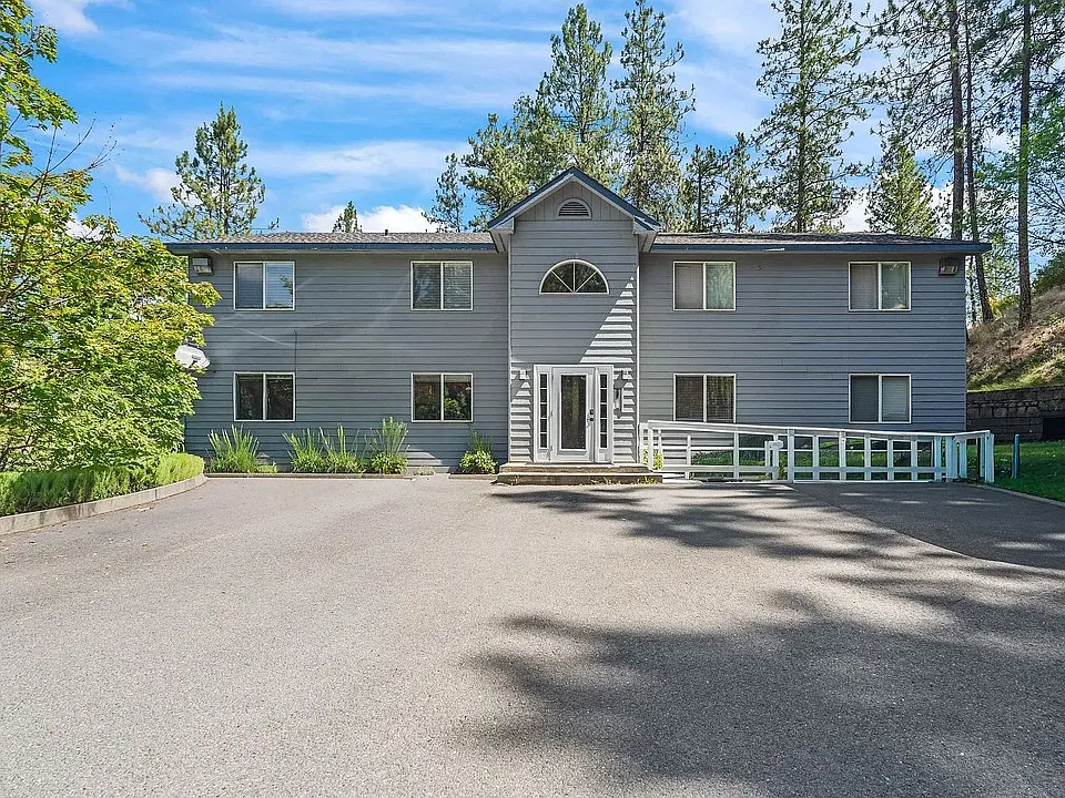 1327 W Qualchan Dr