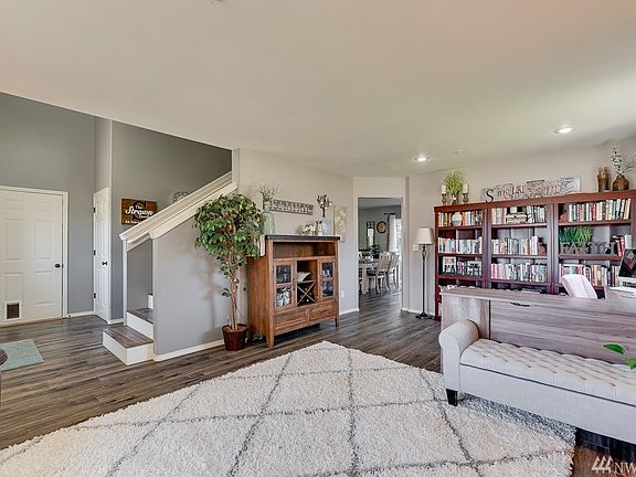 4th image of 1061 Horizon View Dr