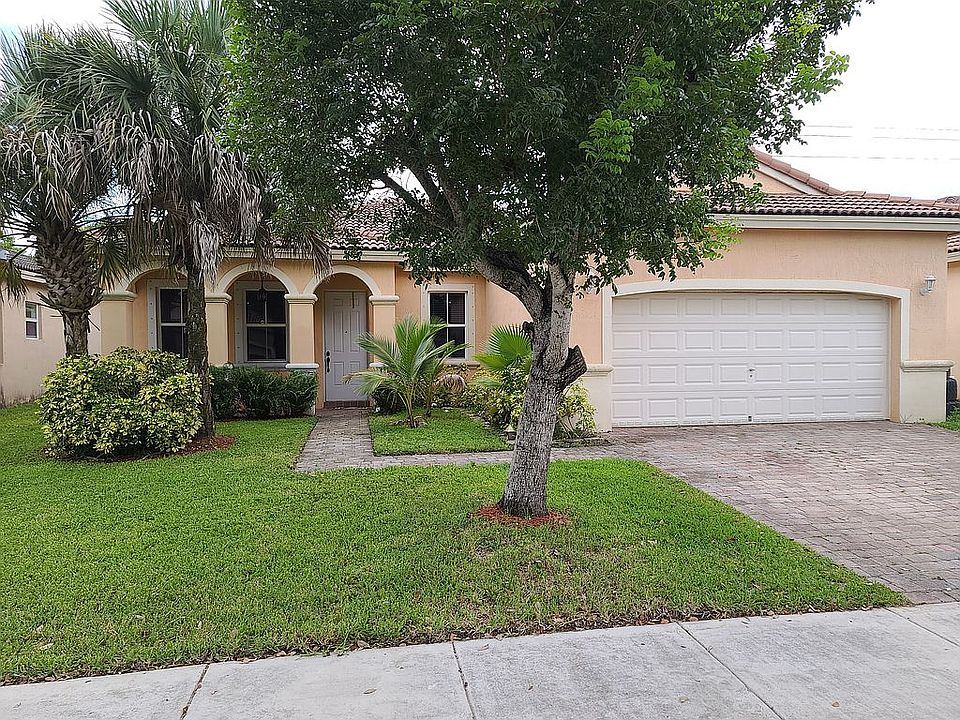 1st image of 1342 SE 16th Ave
