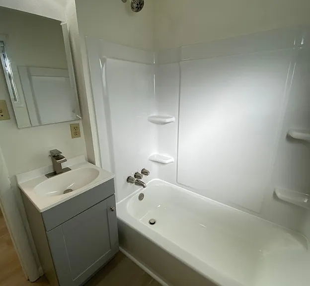 1140 Broadway St — Photo 13