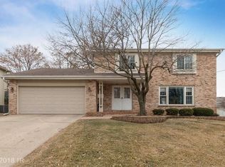 742 34th Pl, West Des Moines, IA 50265