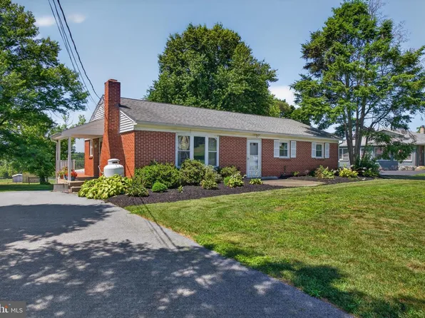 658 Green Ridge Dr, Manheim, PA 17545