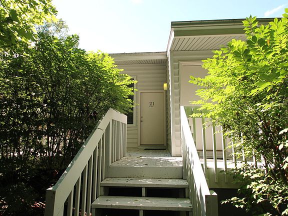 2nd image of 21 Eagle Ct