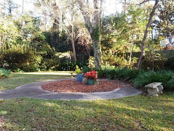 2nd image of 609 Mack Dr
