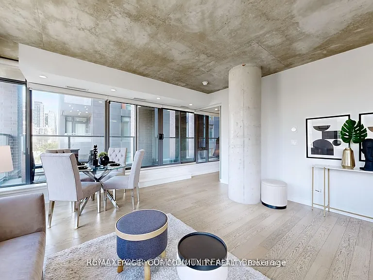 111 Bathurst St #314 — Photo 5