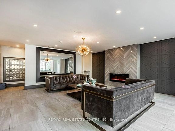 4th image of 1270 Maple Crossing Blvd #502