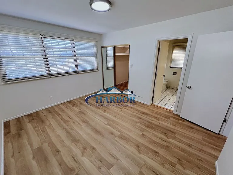 2632 S Averill Ave — Photo 17