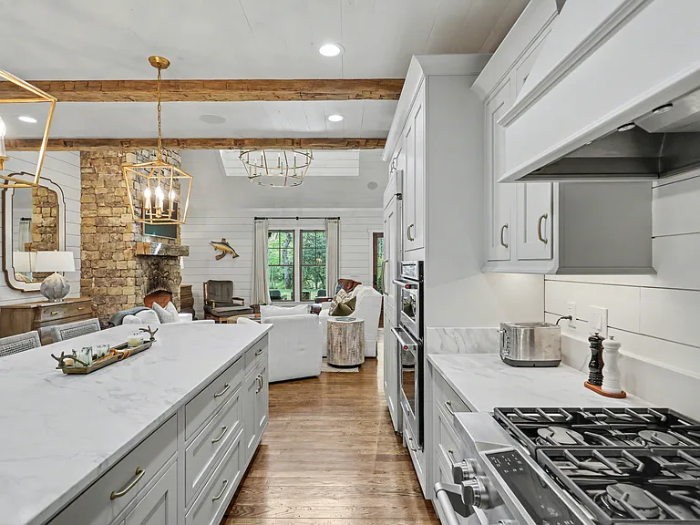 545 Cross Creek Trl — Photo 18